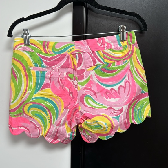 Brand new Lily Pulitzer size 00 buttercup shorts - Picture 2 of 3